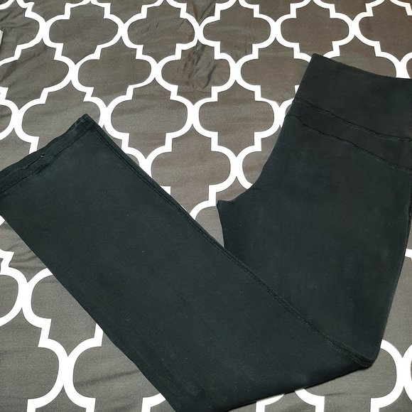 💜3/$15💜Black maternity leggings - Picture 1 of 5